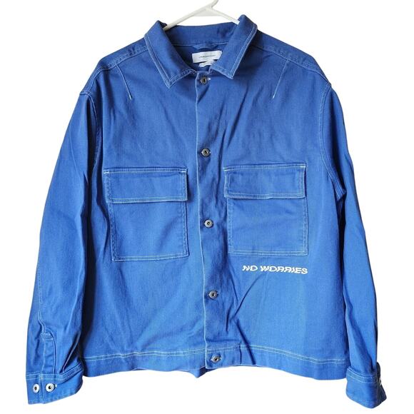 Urban Outfitters Denim Jacket Mens Size Medium Blue No Worries Button Up - Picture 1 of 10